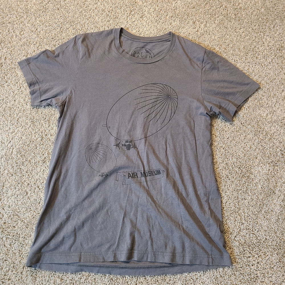 C2 Salty Raven Air Museum Blimp Tee Shirt Short Sleeve Crew Neckline Top L Gray